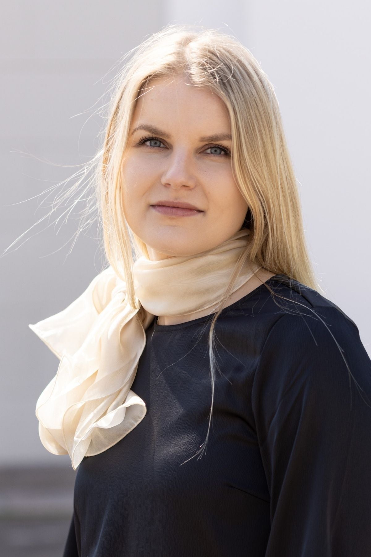 Elena -juhlahuivi