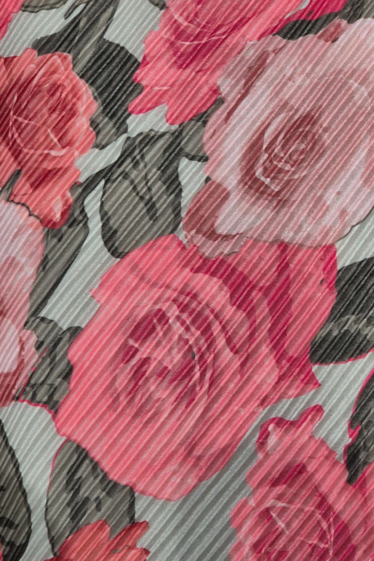 Helka -pliseerattu kaulahuivi