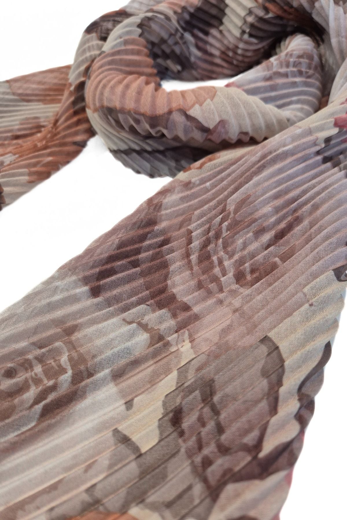 Helka -pliseerattu kaulahuivi