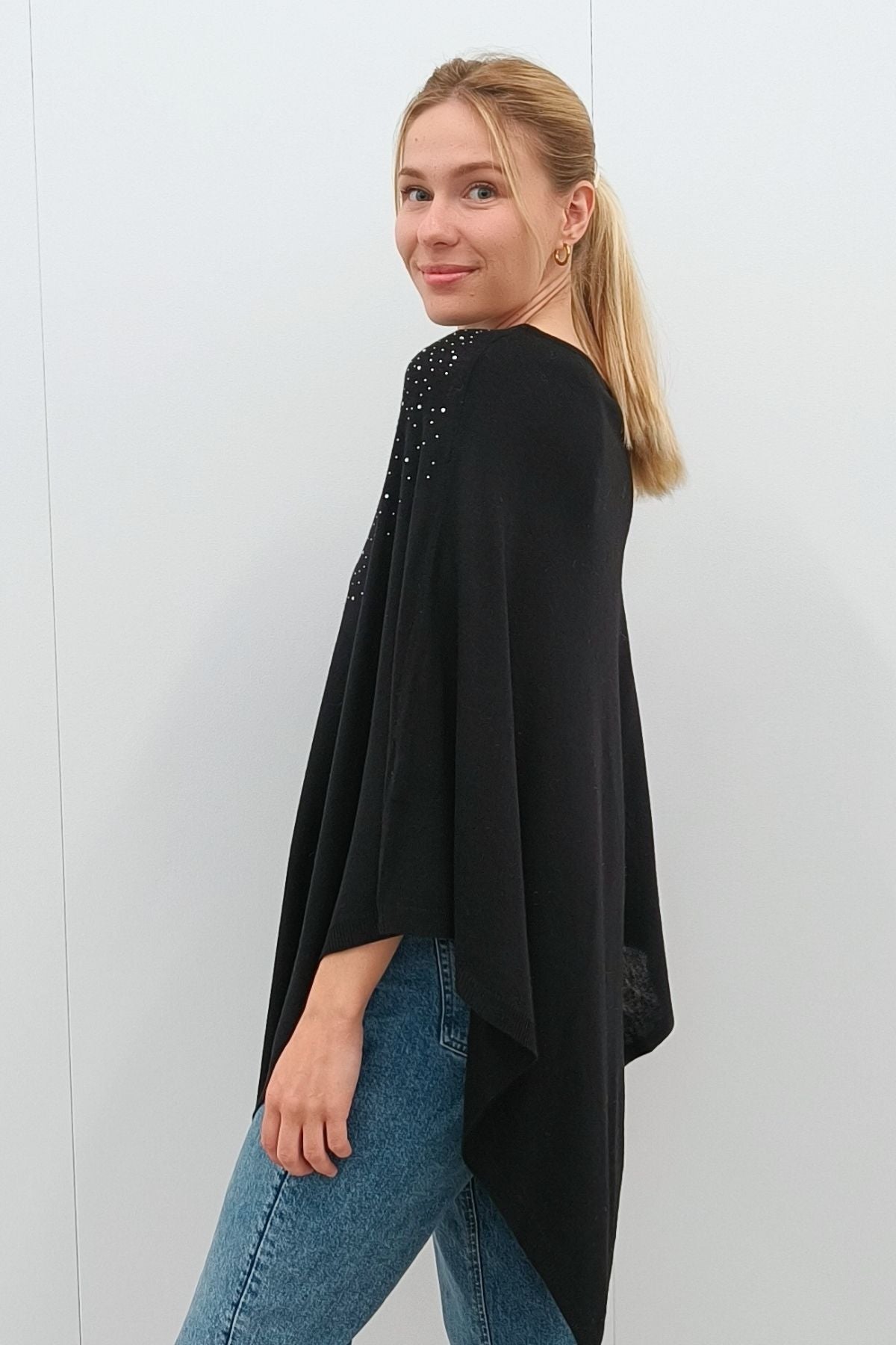 Juolas strassi - poncho - Lasessor La