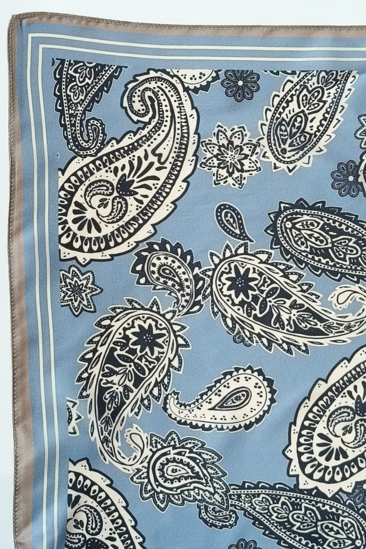 Tilda -silkkihuivi - Lasessor La