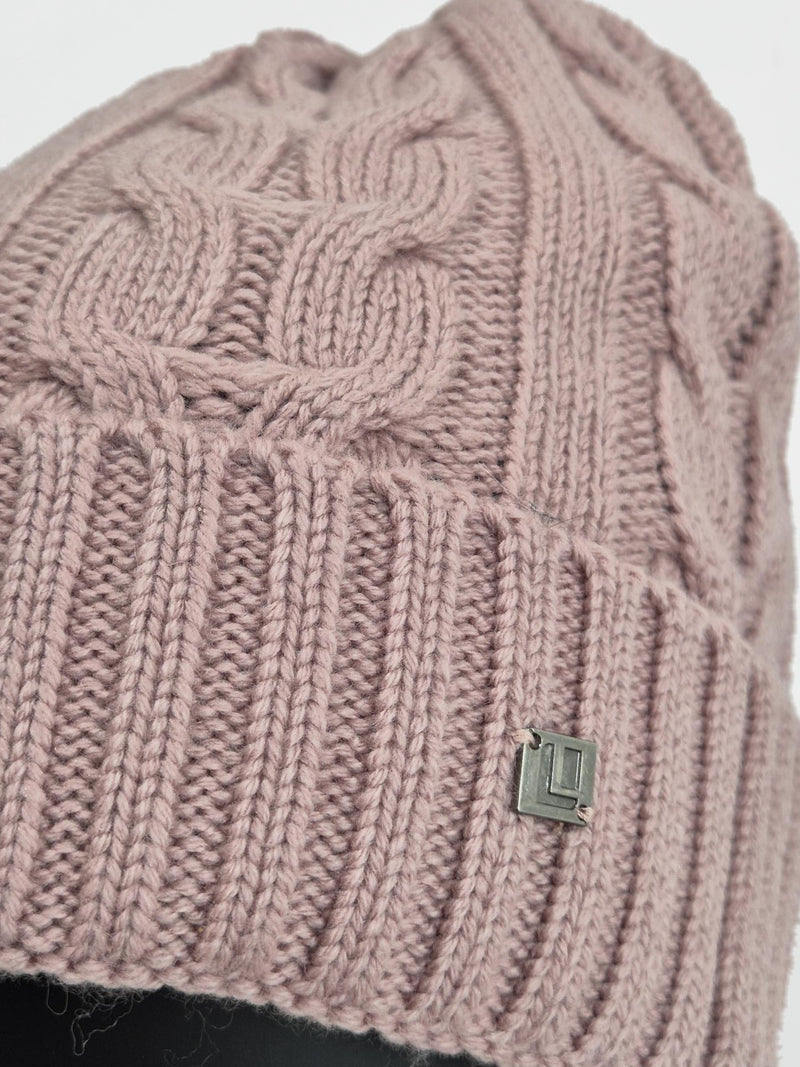 Indy plait beanie