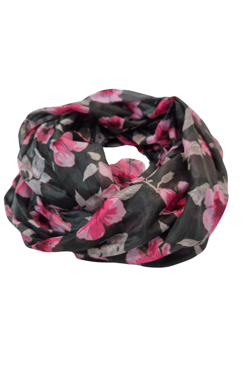 Leila -silk loop scarf 