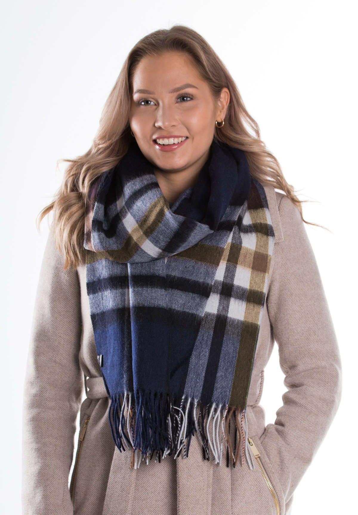 Vega wool scarf