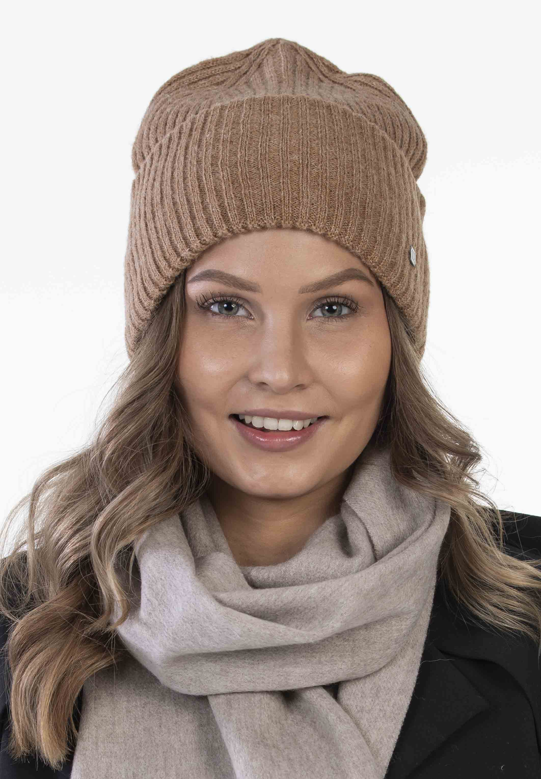 Emmi pipo kameli mallilla Lasessor kotimainen asuste edestä