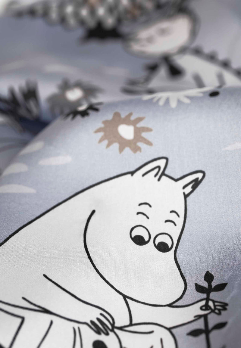 Muumitalo silkkihuivi harmaa 3925
