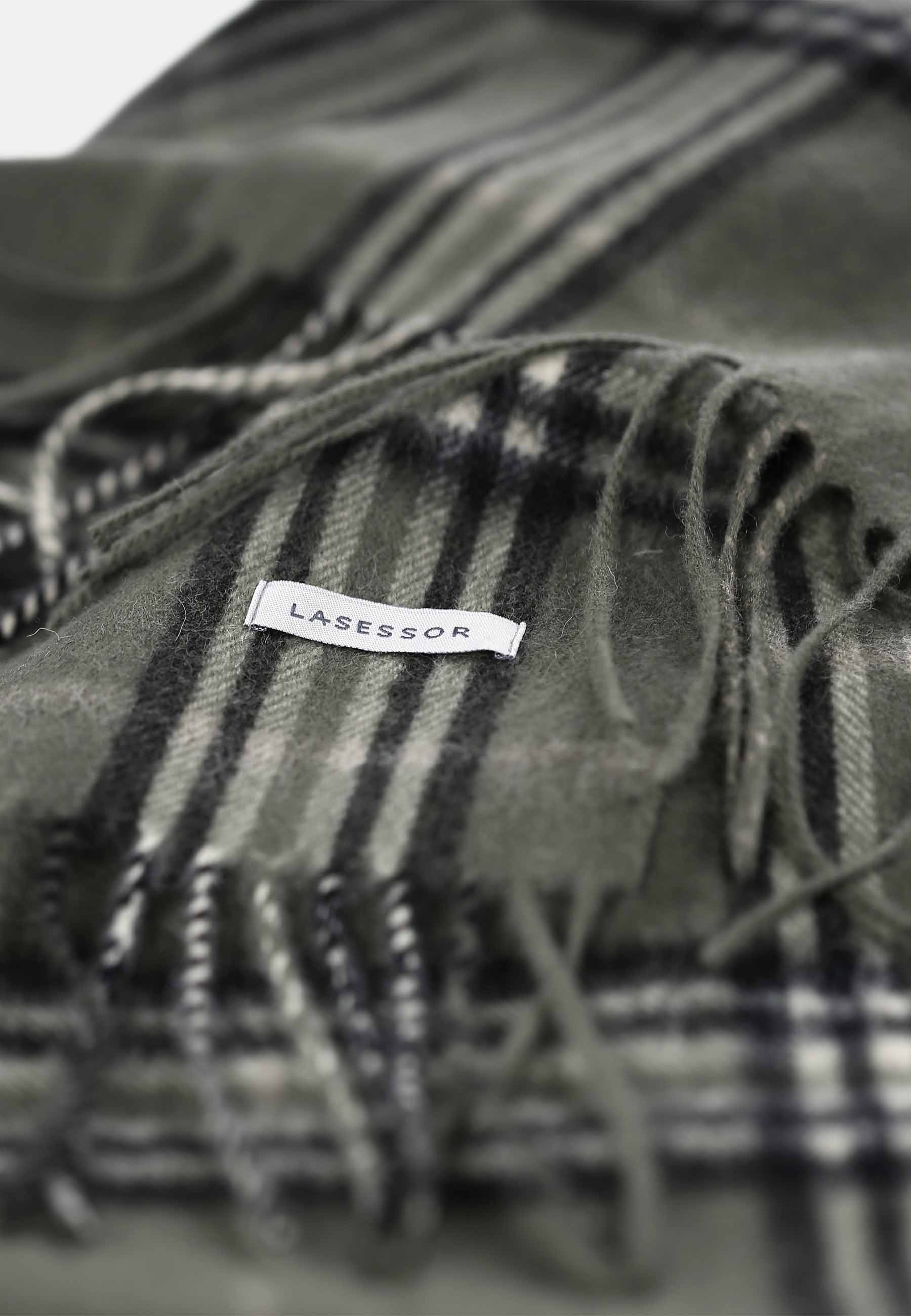 Nata villakaulahuivi lasessor ruutuhuivi kotimainen lasessor vihreä oliivi lähikuva kuosi merkki